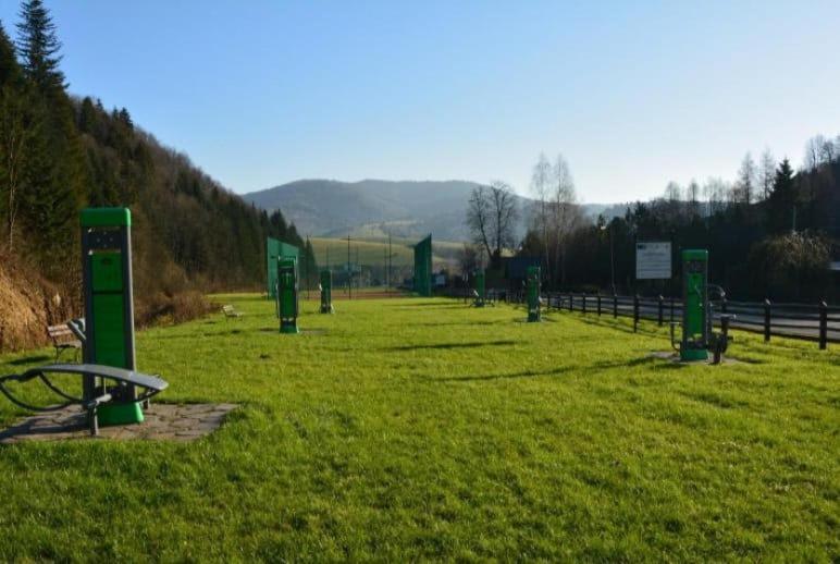 Pokoje Goscinne U Faronow Muszyna Exterior foto